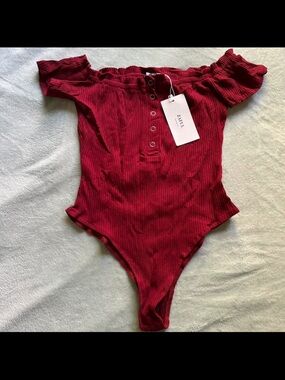 Zaful Burgundy Off-Shoulder Ribbed Bodysuit